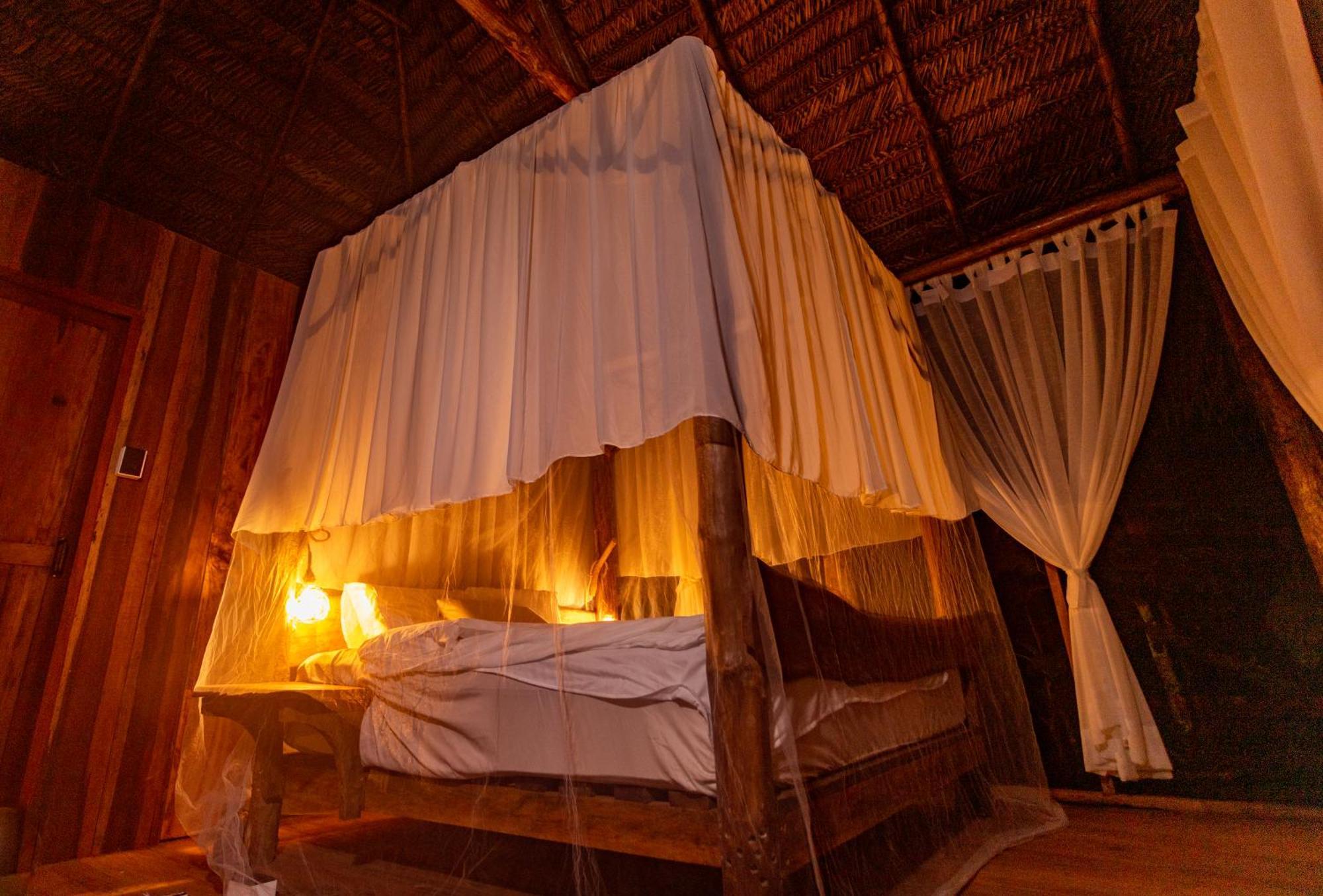 Awaken Amazonian Healing Resort All Inclusive 이키토스 외부 사진